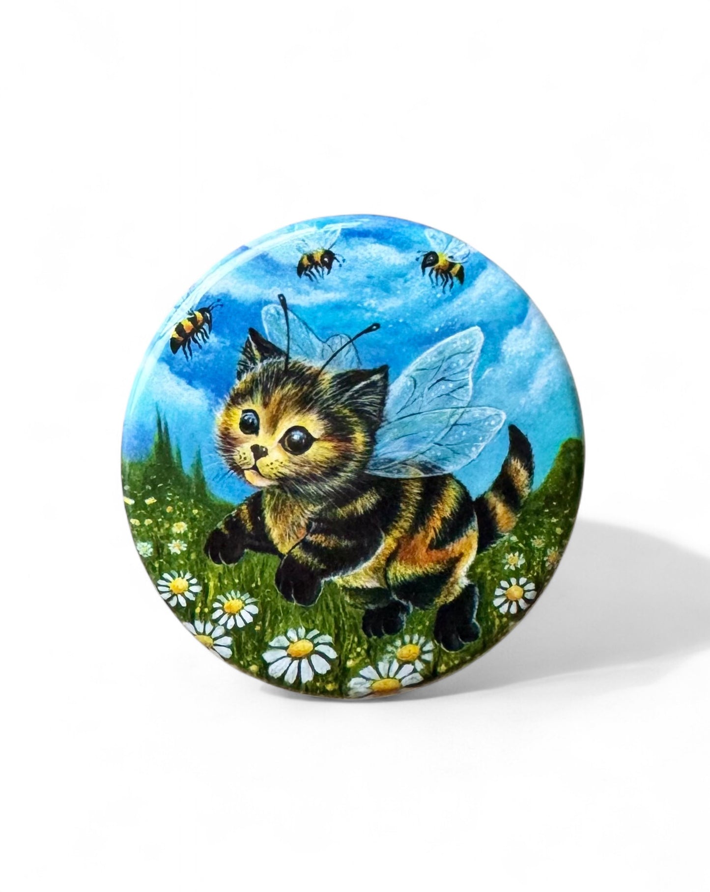Button "Kitty Bee"