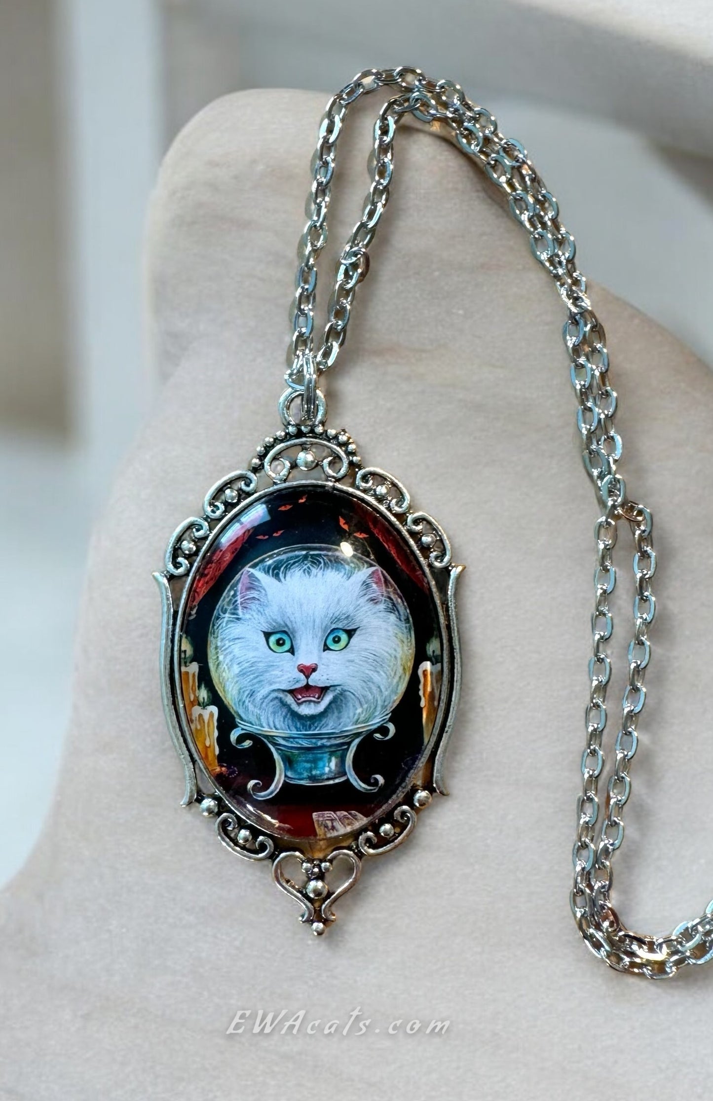 Necklace "Meowdame Leota"