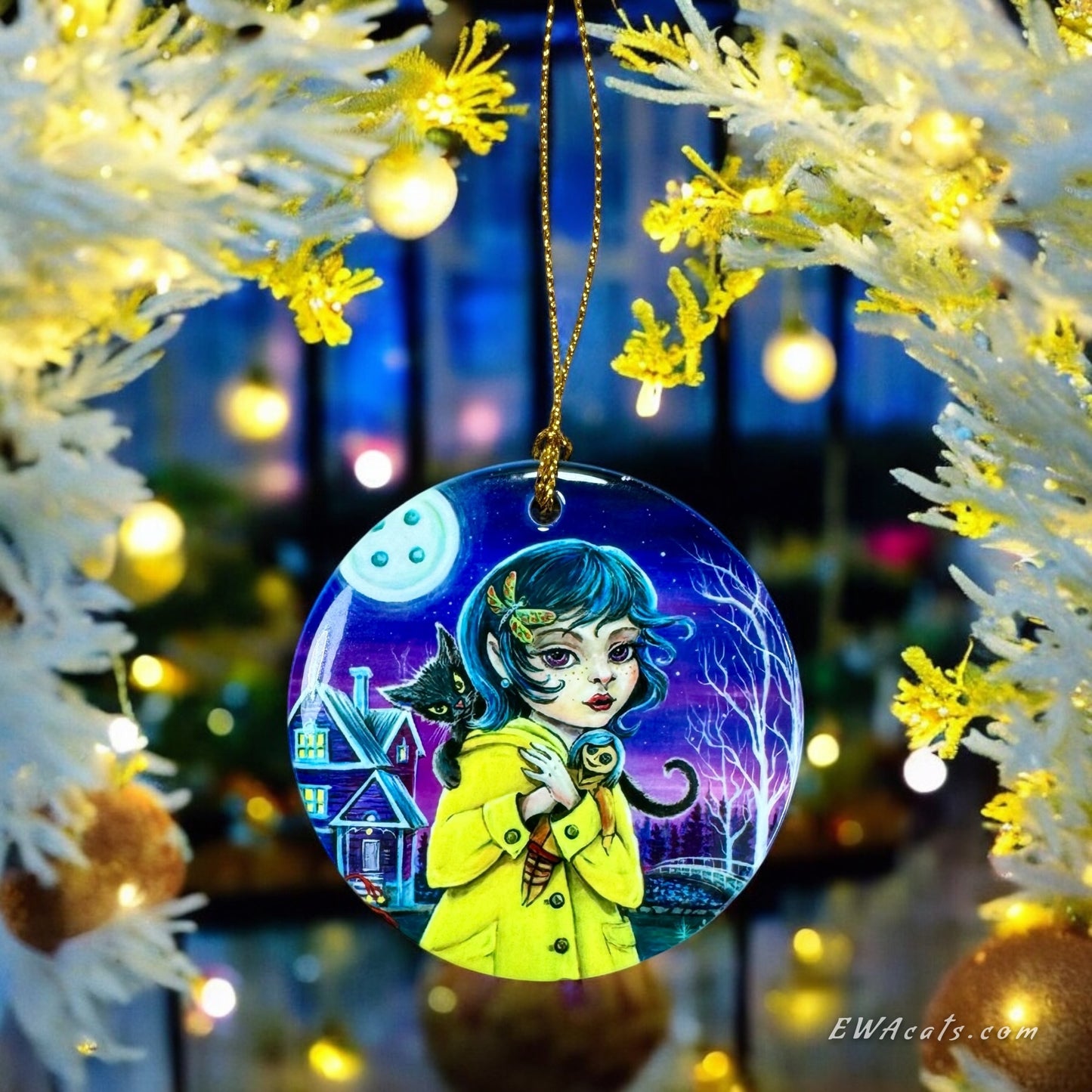 ORNAMENT Porcelain 3"x 3" Round "Coraline"