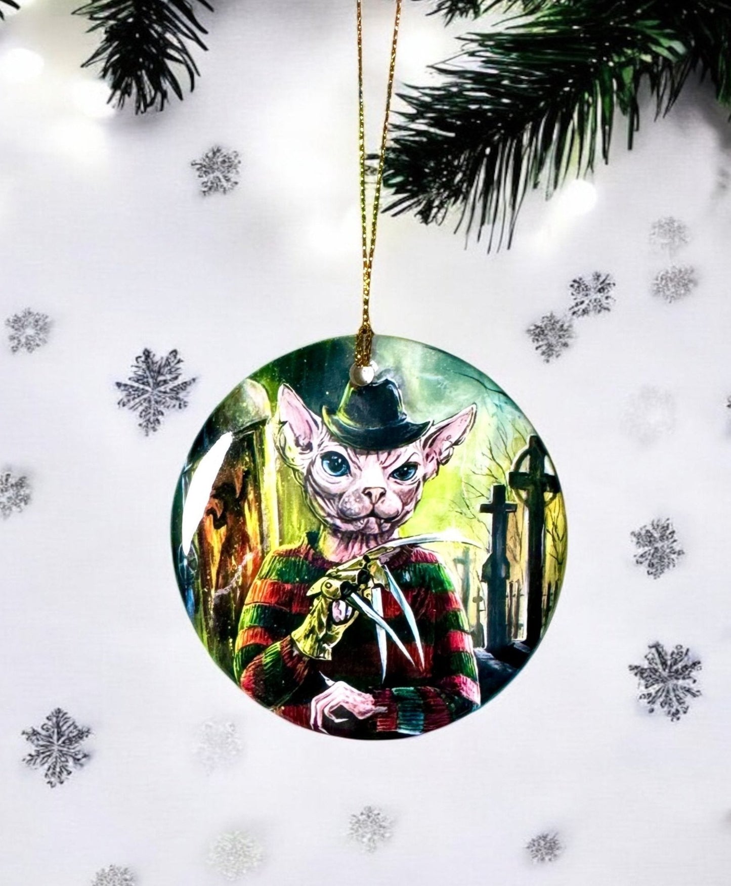 ORNAMENT Porcelain 3"x 3" Round "Freddy Kat"