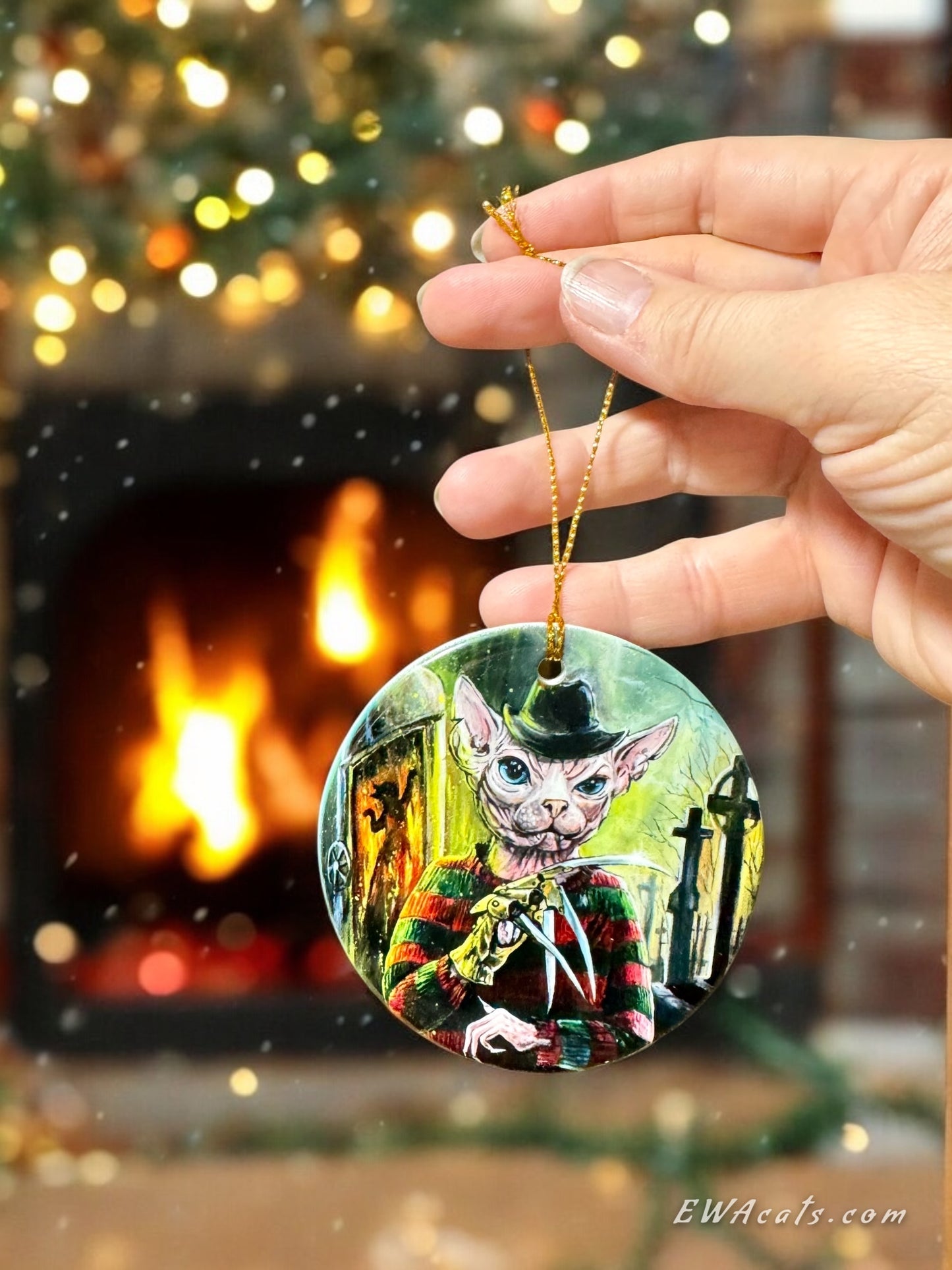 ORNAMENT Porcelain 3"x 3" Round "Freddy Kat"