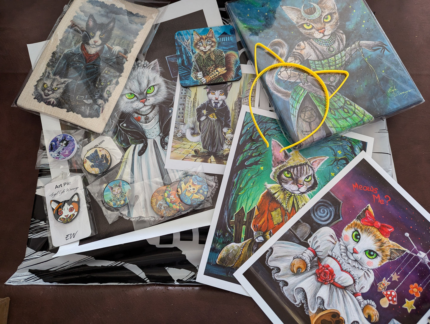 🎁 Limited Time! MYSTERY BOX – A Surprise Collection of My Artwork & Gifts! 🎁 Value of $200 or more!