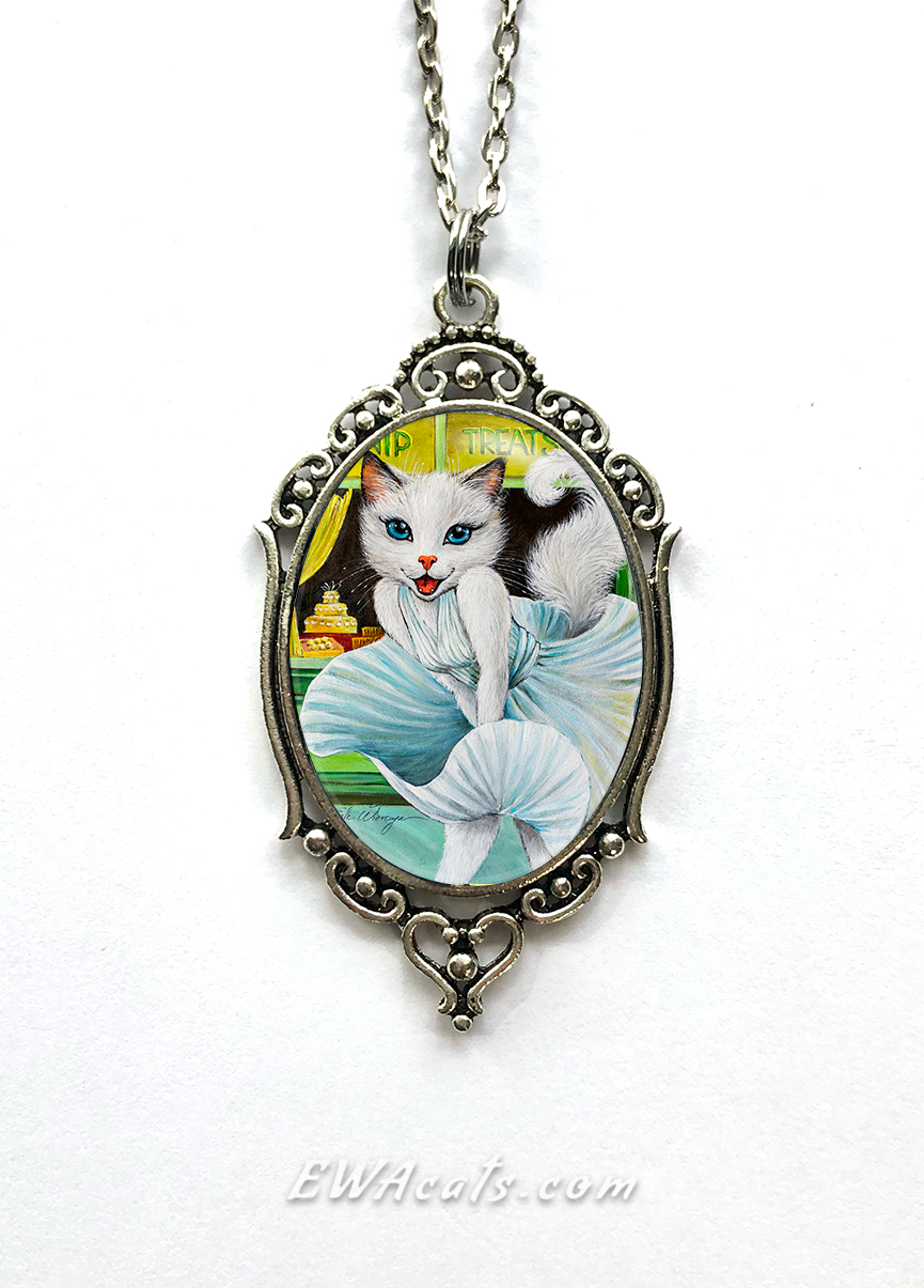 Necklace "Meowlyn Monroe"