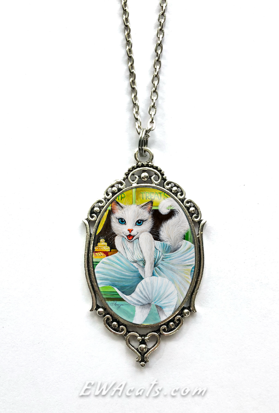 Necklace "Meowlyn Monroe"