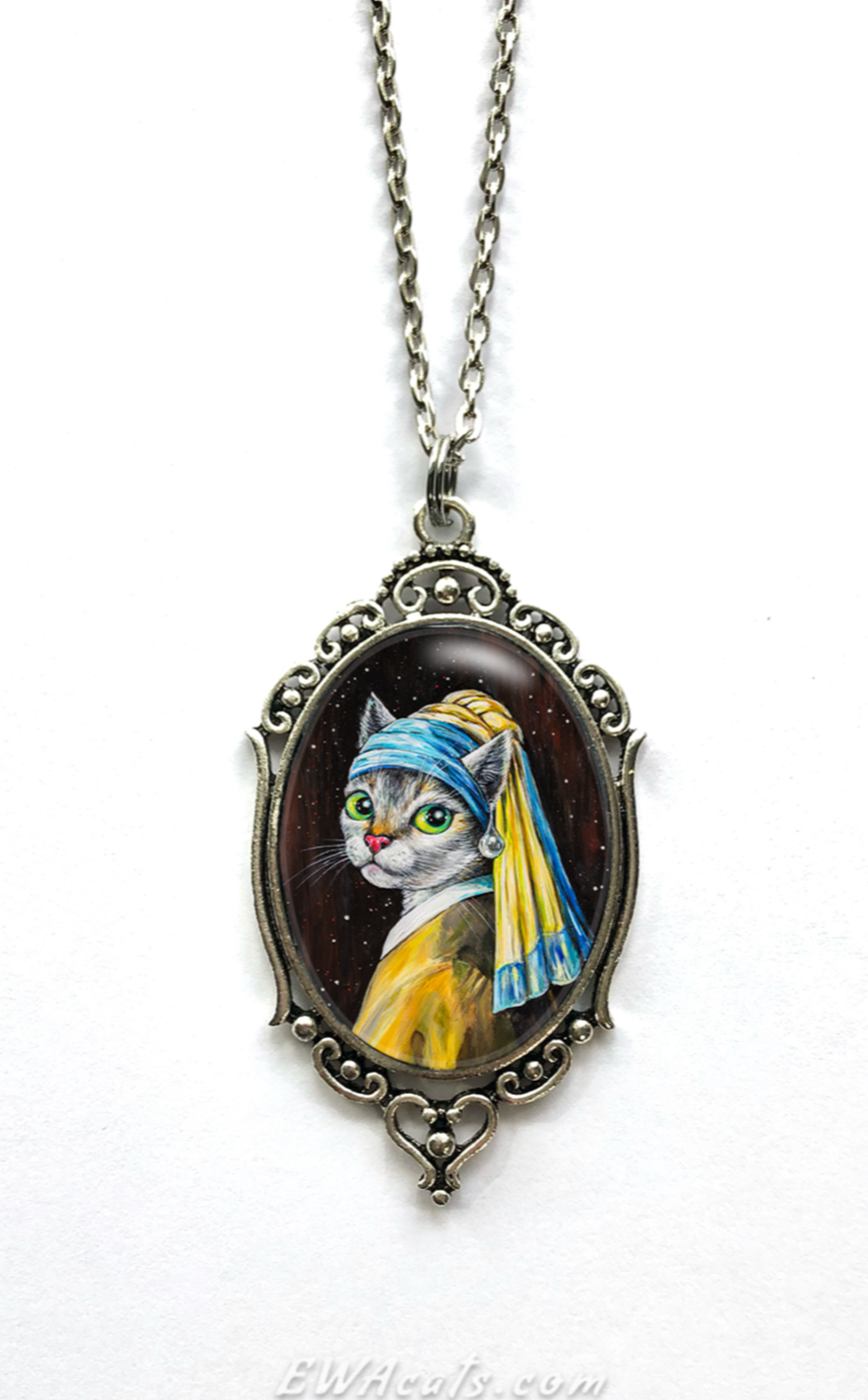 Necklace "Cat With a Pearl Earring"