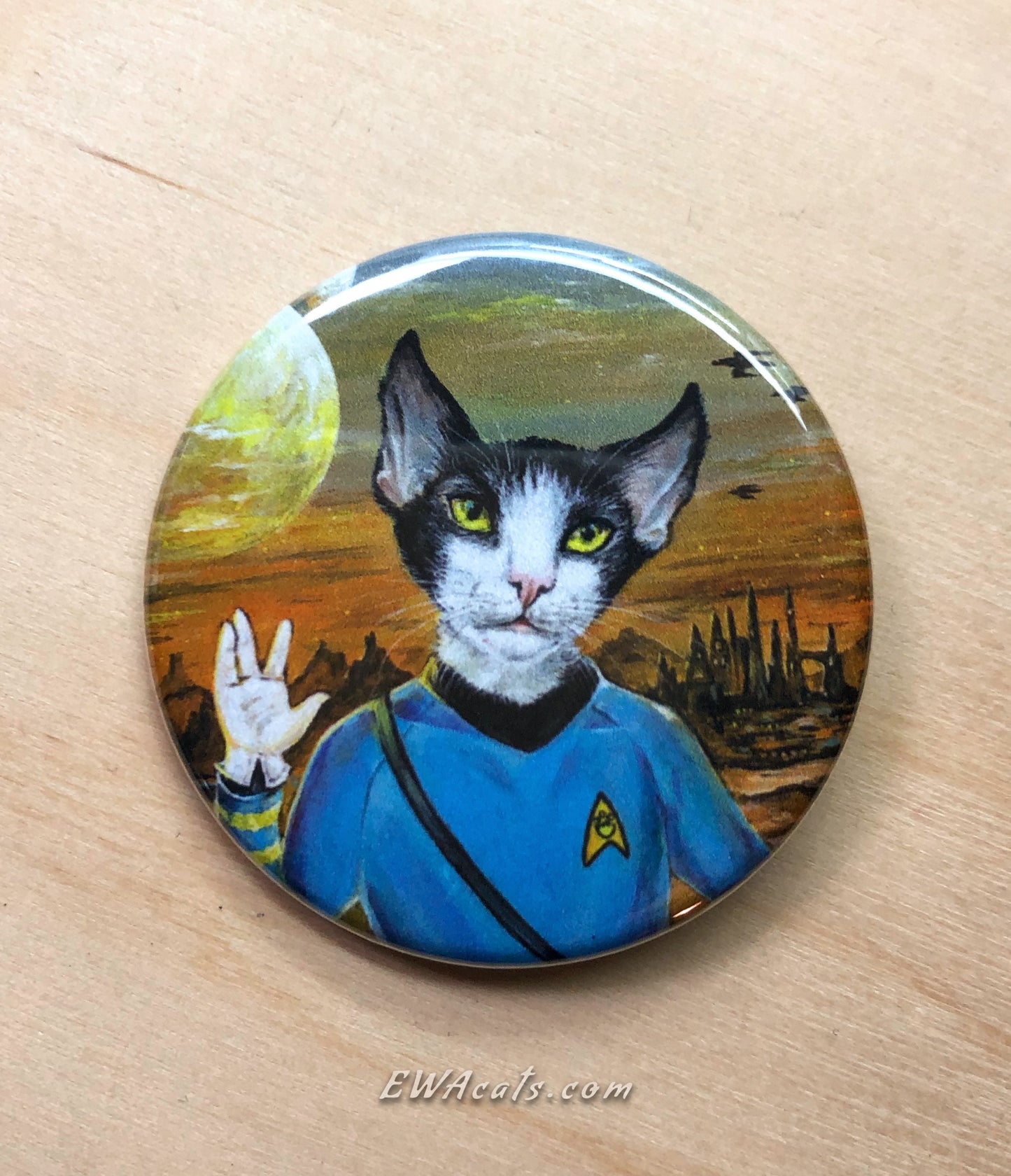 Button "Live Long & Purr"