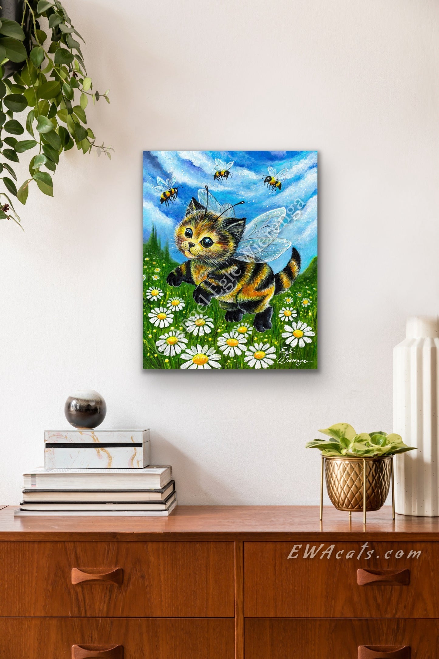 CANVAS "Kitty Bee" Open & Limited Edition