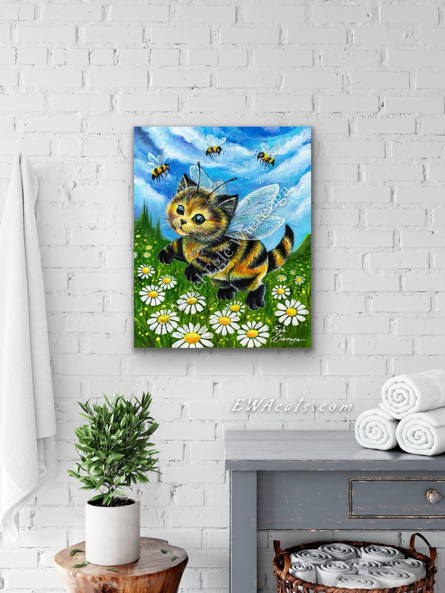 SUPREME MASTER CANVAS "Kitty Bee" Limited to 5!