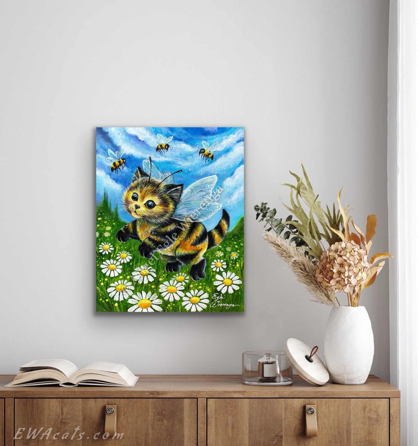 SUPREME MASTER CANVAS "Kitty Bee" Limited to 5!