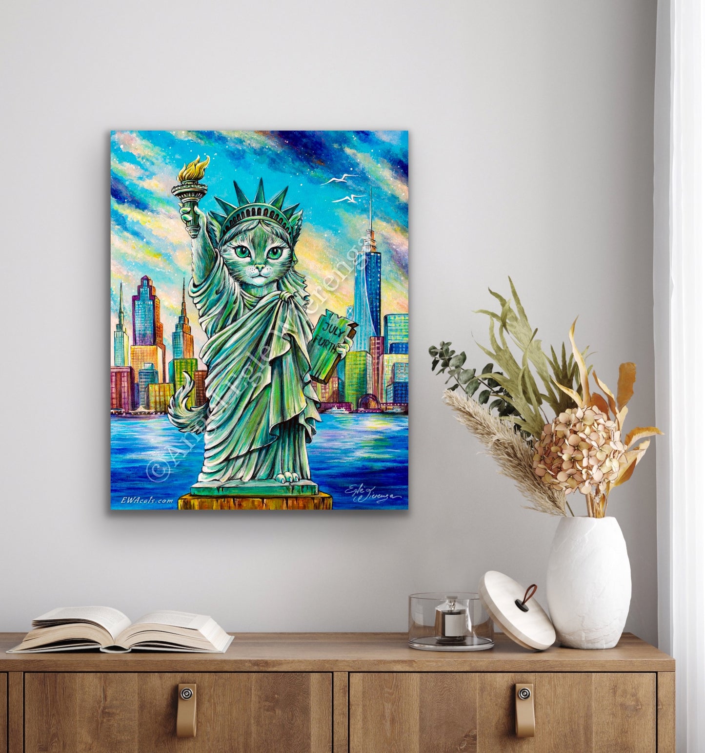 SUPREME MASTER CANVAS  "Statue of Lipurrty" Limited to 5!